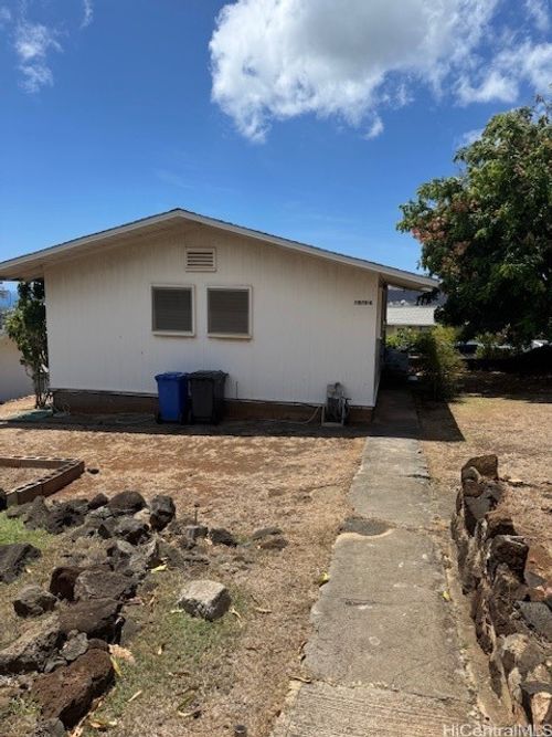 3878A Sierra Dr, Honolulu, HI, 96816 | Card Image