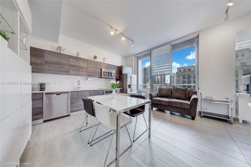 apt-1706-151 Se 1st St, Miami, FL, 33131-1441 | Card Image