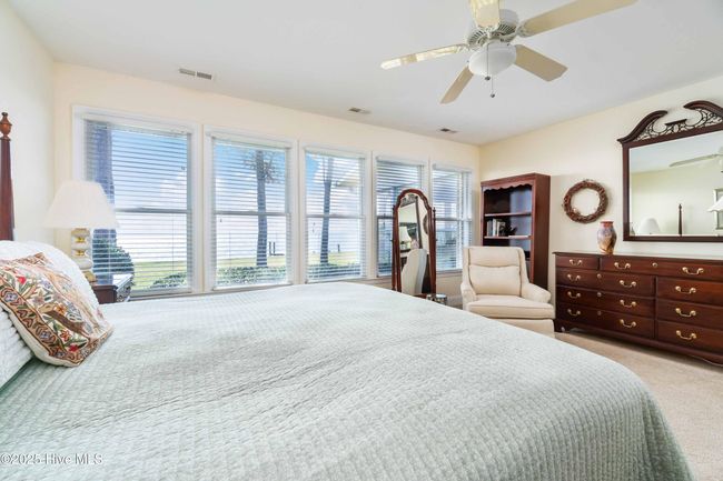 6042 Dolphin Rd, House other with 3 bedrooms, 2 bathrooms and 2 parking in Oriental NC | Image 27