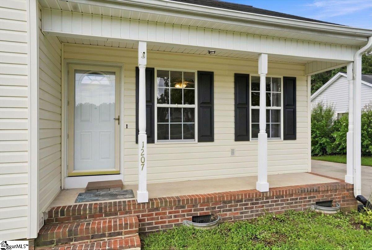 Residential in Lyman 4