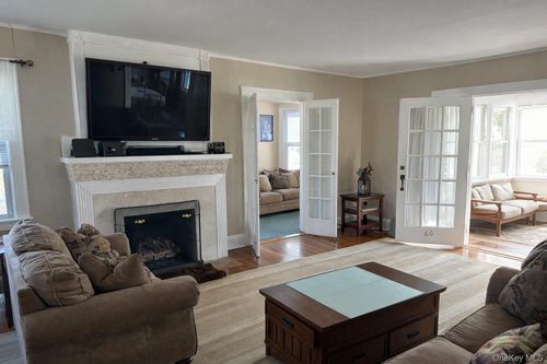 60 Lloyd Ave, Lynbrook, NY, 11563-4045 | Card Image