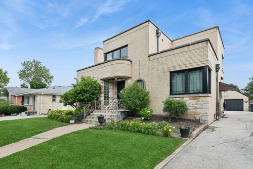 10155 S Clifton Park Ave, Evergreen Park, IL, 60805-3719 | Card Image