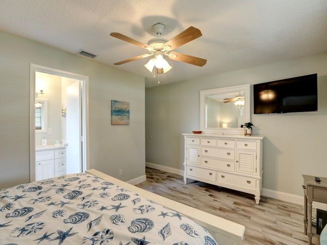 1379 Scroll St, House other with 2 bedrooms, 2 bathrooms and null parking in Sebastian FL | Image 13