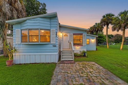 4966 Deanna Ln, Fort Pierce, FL, 34946-9106 | Card Image