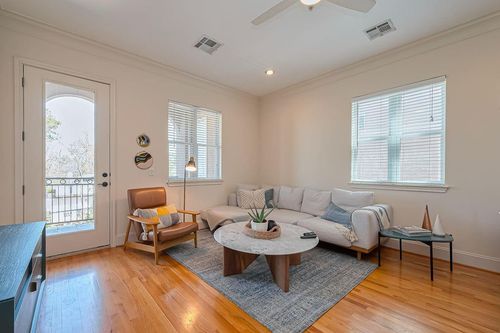 apt-303-58 Briar Hollow Ln, Houston, TX, 77027-9348 | Card Image