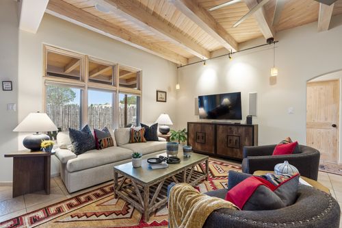778 Camino Francisca, Santa Fe, NM, 87506-6000 | Card Image