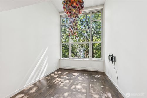 apt-402-1000 Union St, Seattle, WA, 98101-1948 | Card Image