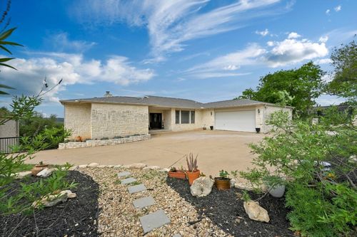 3225 Eisenhower Ave, Lago Vista, TX, 78645-7018 | Card Image
