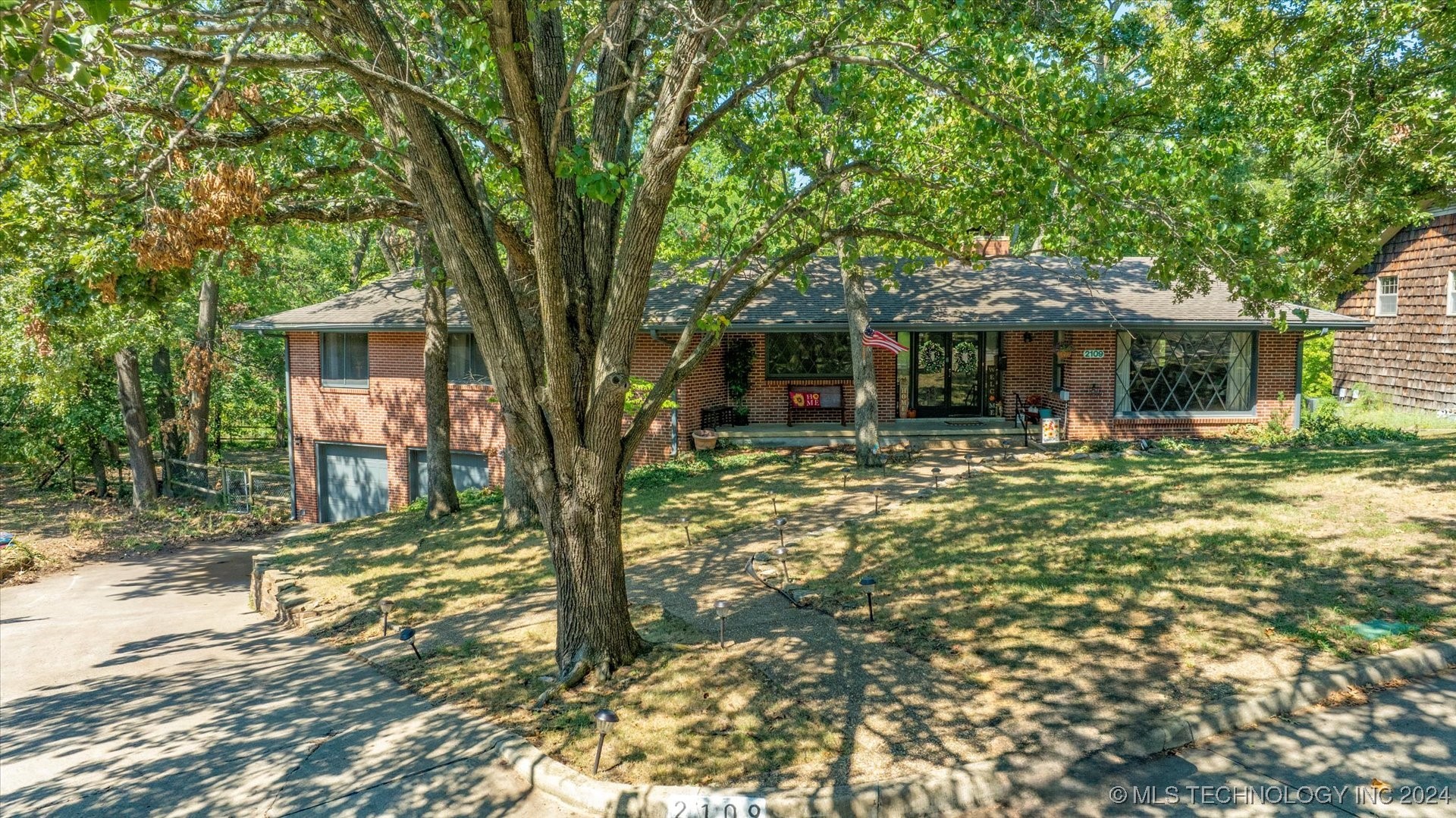 Skyline Dr, Bartlesville, OK 74006
