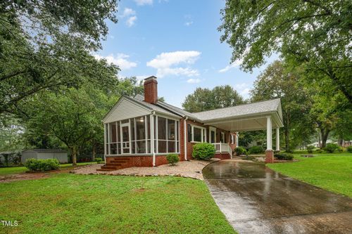 1542 Oakdale Cir, Henderson, NC, 27536-3511 | Card Image