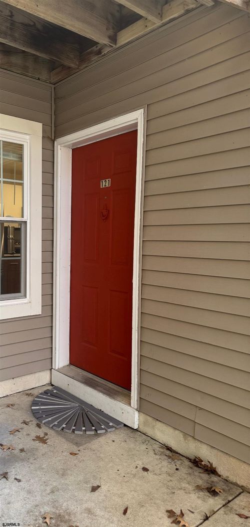 121-121 Driftwood Ct, Galloway, NJ, 08205-3218 | Card Image