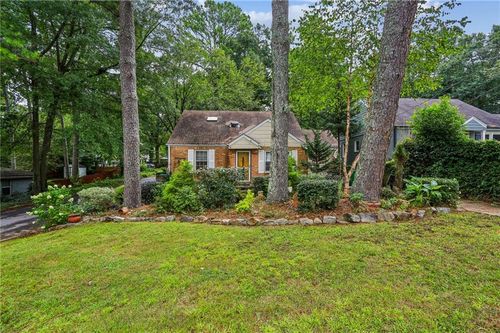 586 Daniel Ave, Decatur, GA, 30032-4015 | Card Image