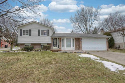 34405 Shorewood St, Chesterfield, MI, 48047-4411 | Card Image