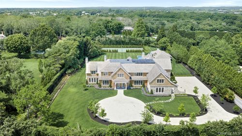 120 Halsey Ln, Bridgehampton, NY, 11932-4004 | Card Image