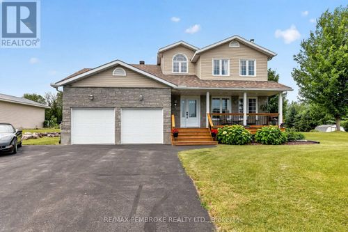 9 Heron Drive, Laurentian Valley, ON, K8A8N8 | Card Image