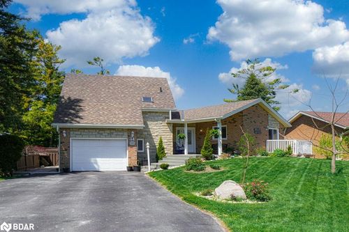 34 Meadowlands Dr, Cannington, ON, L0E1E0 | Card Image