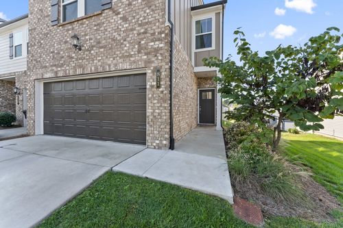 811 Arrington Way, Columbia, TN, 38401-1689 | Card Image