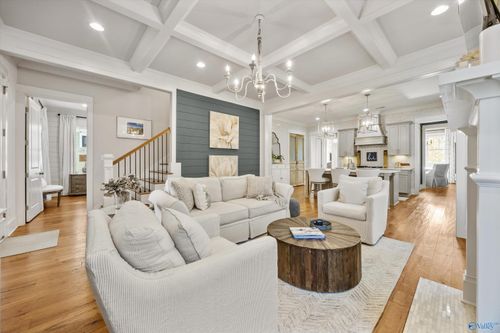 78 Hillcrest Ave Nw, Huntsville, AL, 35806-4140 | Card Image