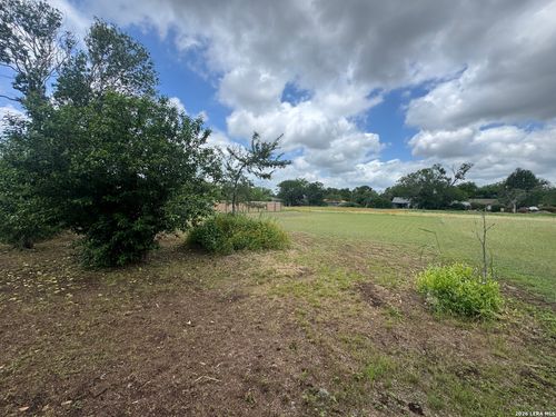 764 Johnson, Seguin, TX, 78155 | Card Image