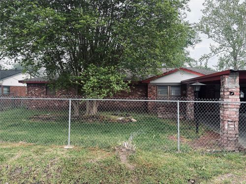 415 Zinn Dr, Crosby, TX, 77532-8611 | Card Image