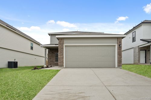 9323 Graze Land Dr, San Antonio, TX, 78211-3015 | Card Image