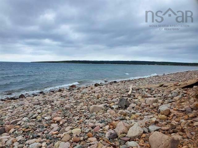Land in Point Cross 4