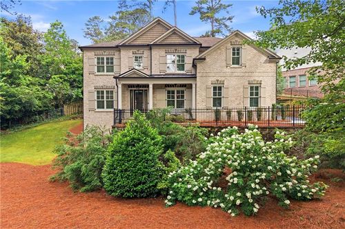 3104 Skyland Dr Ne, Chamblee, GA, 30341-4728 | Card Image