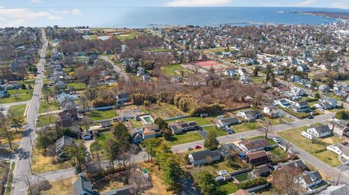 122 Marvin St, Patchogue, NY, 11772-3934 | Card Image