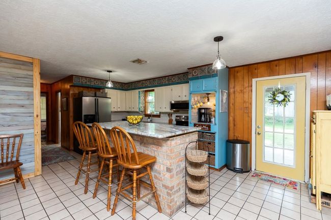 2610 Isbell Ln, House other with 4 bedrooms, 2 bathrooms and null parking in Silsbee TX | Image 9