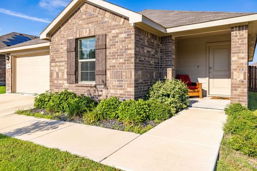 204 Asheville St, Azle, TX, 76020-3285 | Card Image