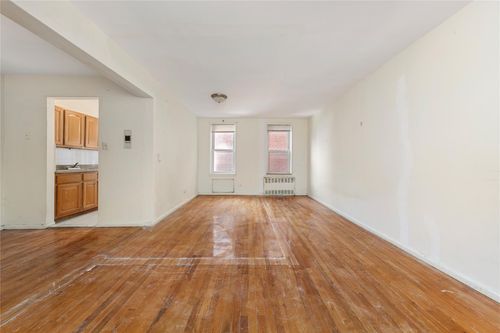 apt-4c-142 41st Ave, Flushing, NY, 11355-2409 | Card Image