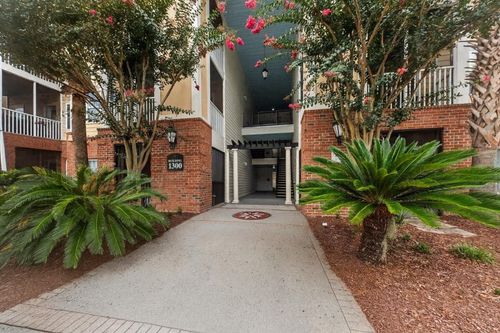 1301 Basildon Rd, Mount Pleasant, SC, 29466-7145 | Card Image