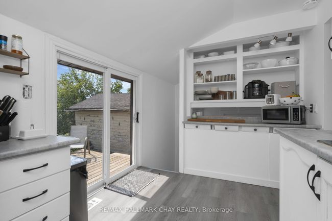 7 Napier St, House other with 3 bedrooms, 1 bathrooms and 7 parking in Barrie ON | Image 13