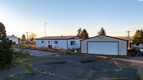 231 Harbor Blvd, Burbank, WA, 99323-9634 | Card Image