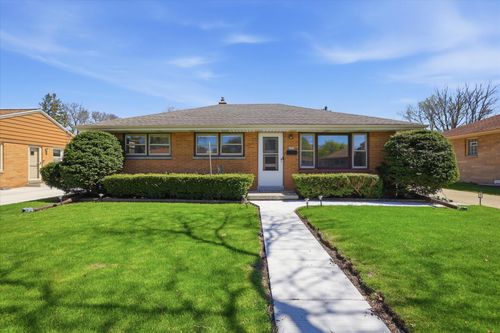 2514 S 89th St, WEST ALLIS, WI, 53227 | Card Image