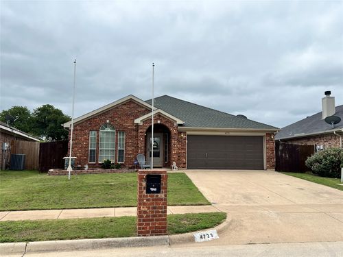 4733 Topaz Ln, Granbury, TX, 76049-7790 | Card Image