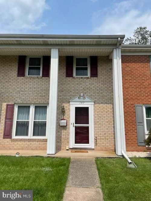 147 Hughes Ave, SELLERSVILLE, PA, 18960-2702 | Card Image