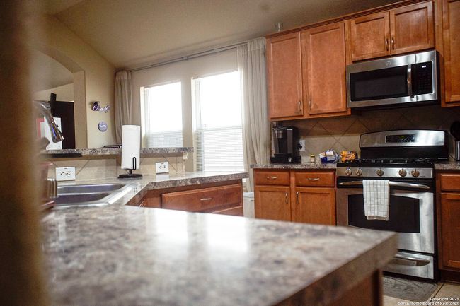 9614 Ed Wiseman Trl, House other with 3 bedrooms, 3 bathrooms and null parking in San Antonio TX | Image 10