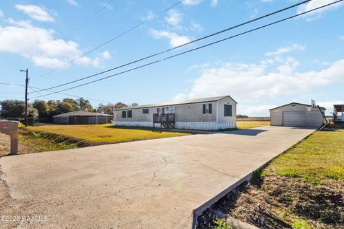 365 Veterans Dr, Opelousas, LA, 70570-1106 | Card Image