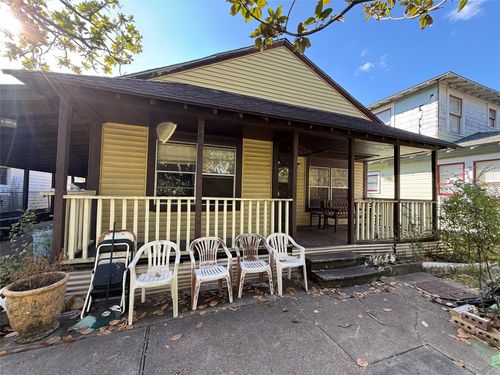 805 Walton St, Houston, TX, 77009-3722 | Card Image