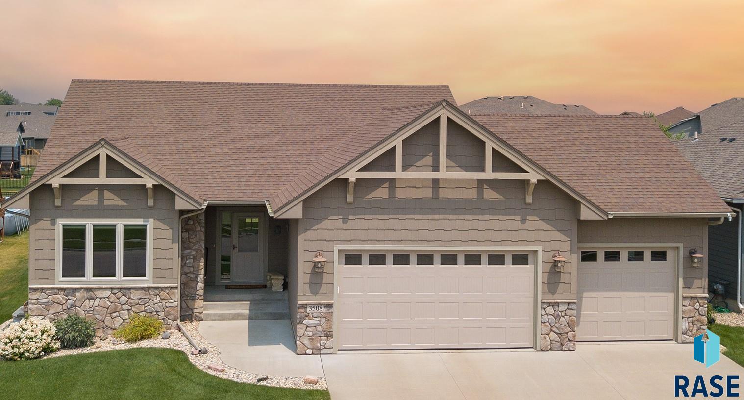 Prairie Wind St, Sioux Falls, SD 57108