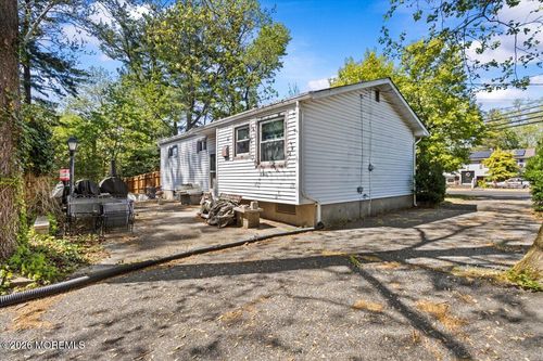 20 N New Prospect Rd, Jackson, NJ, 08527-1352 | Card Image