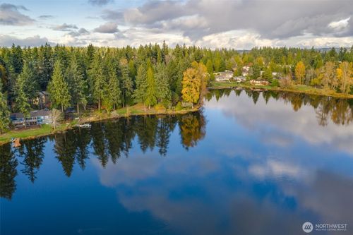 16051 Se 16th St, Bellevue, WA, 98008-5020 | Card Image