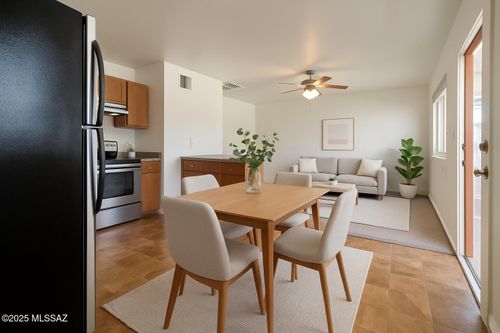 19-2821 N Columbus Blvd, Tucson, AZ, 85712-1624 | Card Image