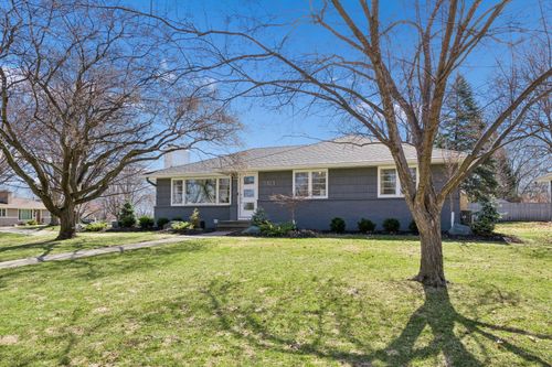 5121 Valley View Rd, Edina, MN, 55436-2682 | Card Image