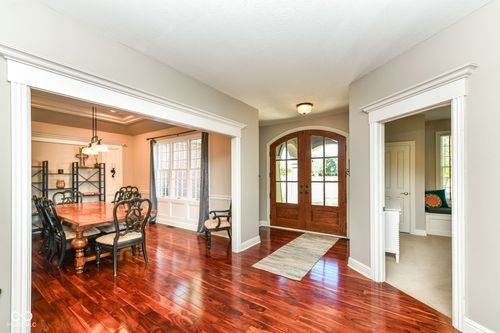 1055 Bear Cub Dr, Cicero, IN, 46034-9256 | Card Image