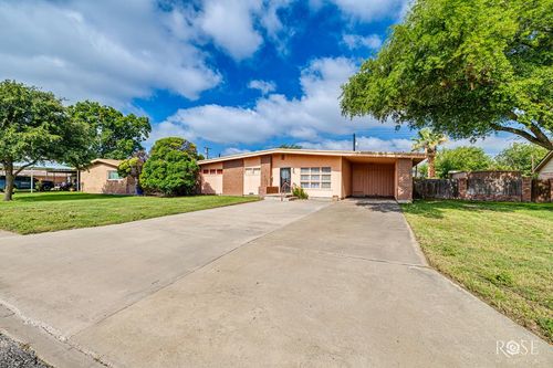 1003 N Plaza Ave, Big Lake, TX, 76932-3217 | Card Image