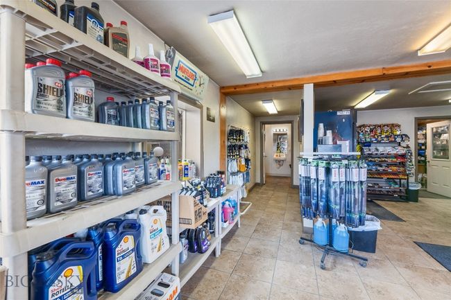 301 1 St Ave N, Home with 0 bedrooms, 0 bathrooms and null parking in Clyde Park MT | Image 25