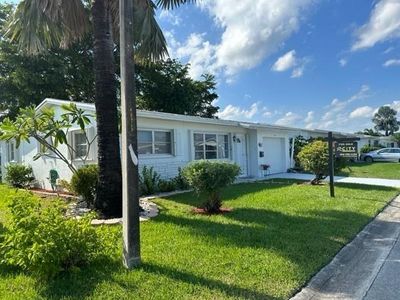 1465 Nw 69th Ave, House other with 2 bedrooms, 1 bathrooms and null parking in Margate FL | Image 3