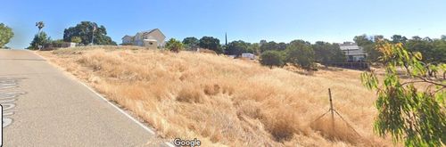 8201 Crotty Way, Valley Springs, CA, 95252-9009 | Card Image